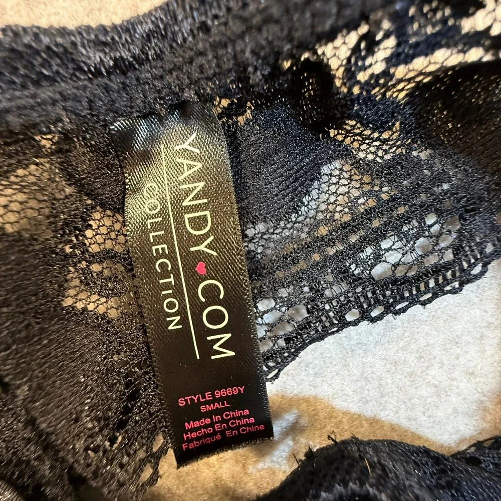 Yandy Collection Black Lace Garter‎ Belt and Thong Set Style 9669Y Small Large